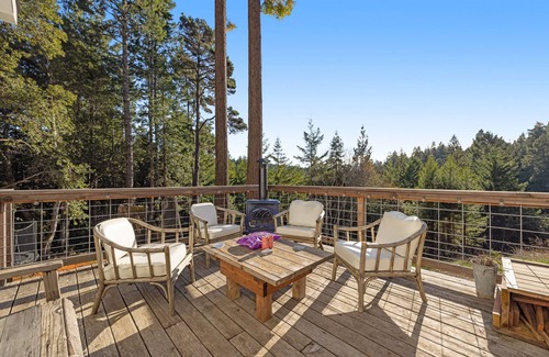 Little River House | Stunning 1BR w/ridgetop views, trails & game lounge on 10 acre property