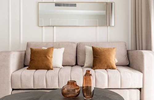 Mea She'arim Apartment | Stunning 2 bdm apt, Haneviim 44
