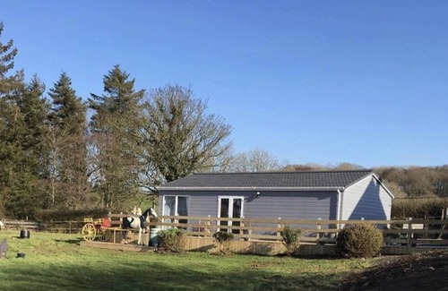 Kirkmichael Cottage | Stunning 2-Bed Cottage Countryside outside Ayr