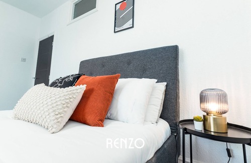 West Bridgford Apartment | Stunning 2-bed Apartment in Nottingham by Renzo, Modern, Brilliant Location