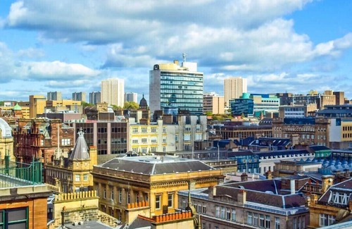 Kelvinbridge Apartment | Stunning 2 bed property in heart of West End