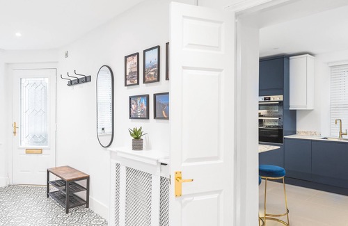 Stoke Bishop Apartment | Stunning 2 bedroom apartment in fantastic location