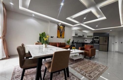 Yof Apartment | Stunning 2 Bedroom Apartment Overlooking the Ocean