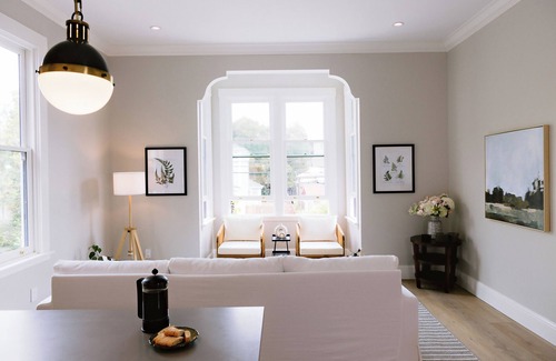 Downtown Berkeley Condo | Stunning 2 bedroom flat in charming Berkeley Victorian with AC, WiFi.