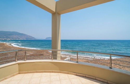 Trochalia Apartment | Stunning 2-floor appartment, just a few steps from the sea