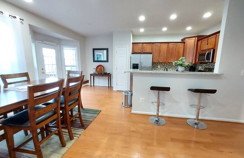 Stafford House | Stunning 2400 Sqft. 4 BR, 3.5 BT in the most convenient location to Quantico