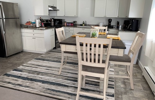 Mercer Island Apartment | Stunning 2Bd&1B in Mercer Island