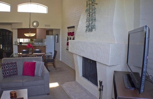 Arcadia Condo | Stunning 2BR Condo with Garden at Scottsdale Camelback Resort