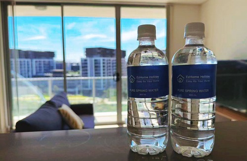 Parramatta Apartment | Stunning 2BR with River & City Views in Parramatta