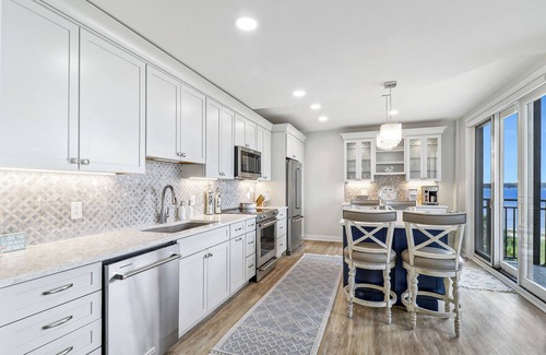 South Beach Villa | Stunning 3 Bedroom villa with incredible views of the Calibogue Sound!