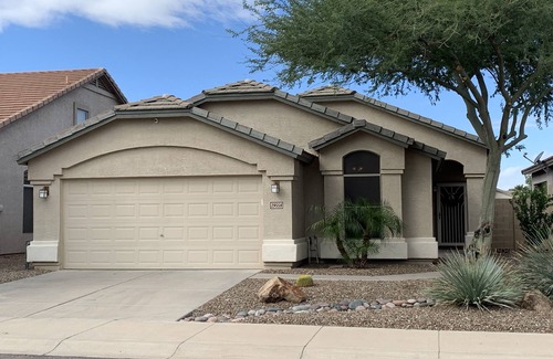San Tan Valley House | Stunning 3 Bed, 2 Bath Home with private Pool, Spa, and Scenic Golf Course Views