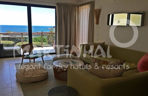 Sagres House | STUNNING 3 BED OCEAN-VIEW HOUSE IN MARTINHAL SAGRES
