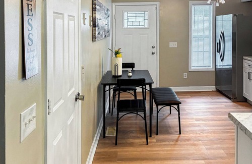 Winston - Salem House | Stunning 3-bedroom house near The Coliseum & Downtown
