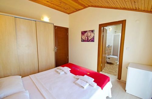 Hisaronu Apartment | Stunning 3 Bedroom 3 Bathroom Apartment With Free WIFI
