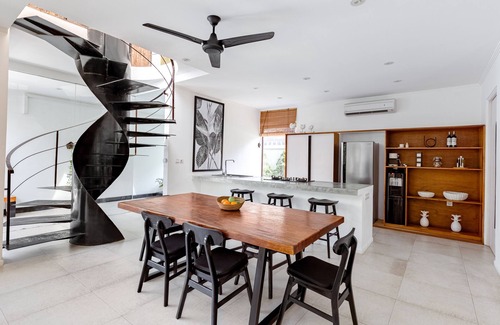 Pecatu Villa | Stunning 3 Bedroom Villa in The Heart of Bingin, Walk to the Beach!