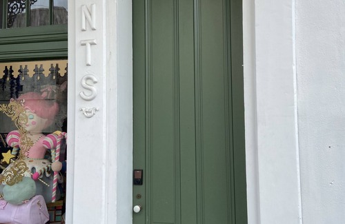 Natchez Condo | Stunning 3 BR/3 BA loft apartment w/balcony overlooking historic downtown!