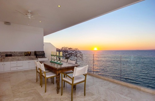 South Shore Hotel Area Condo | STUNNING 3400 SQFT OCEANFRONT LUXURY @ SAYAN BEACH.