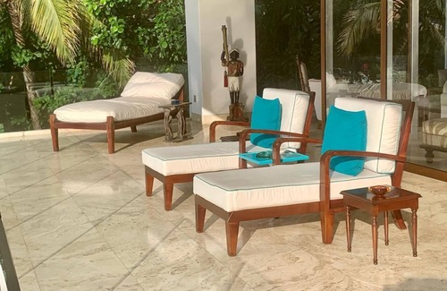 South Shore Hotel Area Condo | STUNNING 3400 SQFT OCEANFRONT LUXURY @ SAYAN BEACH.