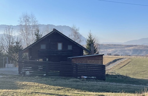 Moieciu Ski Chalet | Stunning 4-Bed Chalet in Bran with Superb Panorama