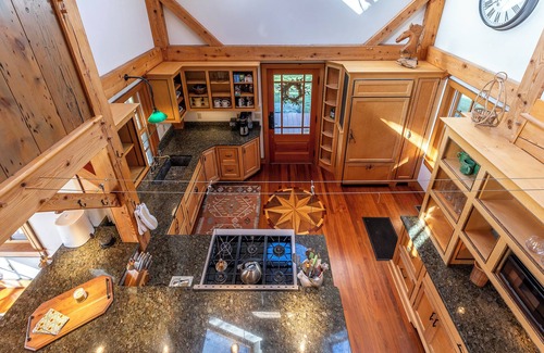 Mount Holly House | Stunning 4 bed Timber Frame Ski Retreat on 6 acres