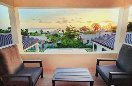 Mullins Villa | Stunning 4 Bed Villa - Sea View, Infinity Pool, Short Walk to Mullins Beach