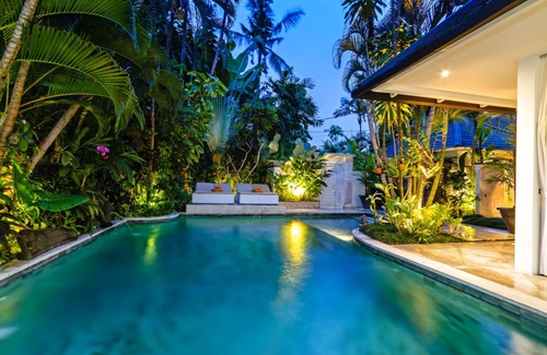 Central Seminyak Villa | Stunning, 5 Bedroom Villa in Central Seminyak