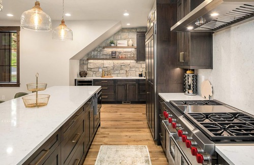 Ronald House | Stunning 5BR Home with Private Pool*Garage Game Room*Private Hot Tub!
