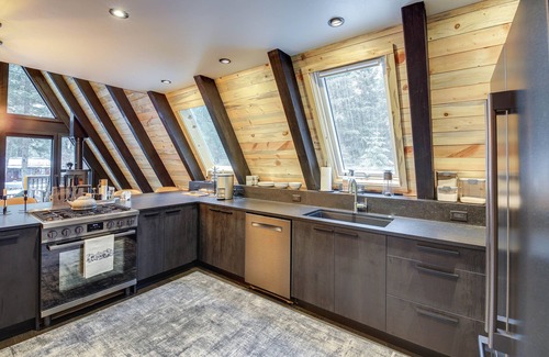 Superior Cabin | Stunning A-Frame Cabin, Steps to Clark Fork River