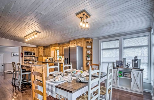 Etoile House | Stunning A-Frame Retreat w/ Spacious Deck!