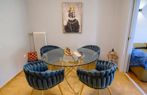 Makrigianni Apartment | Stunning Acropolis 2 bedroom Opulence