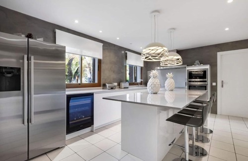 Portals Nous Villa | Stunning and modern 5 bed villa in Portals