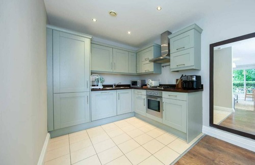 Lucan Apartment | Stunning and modern 2 bedroom apartment in Lucan
