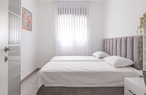 Kiryat Ata Apartment | Stunning and new 3-BR apartment