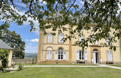 Strenquels House | Stunning Apartment in a Chateau, in the Heart of the Dordogne