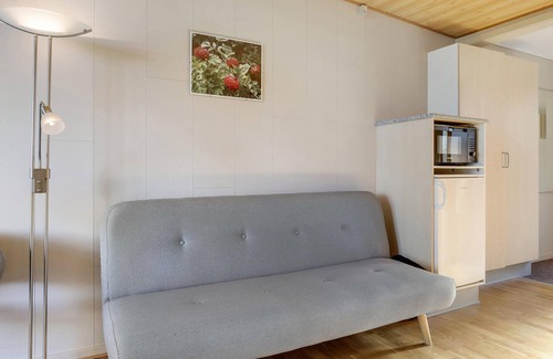 Sandvig Apartment | Stunning apartment in Allinge with WiFi