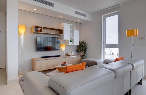 Ta' Xbiex Apartment | Stunning Apartment in a Central Location With Views