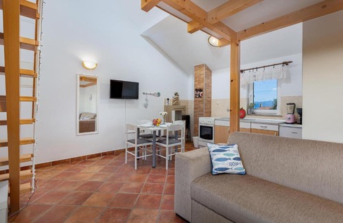 Gabonjin Apartment | Stunning apartment in Gabonjin with 1 Bedrooms and WiFi