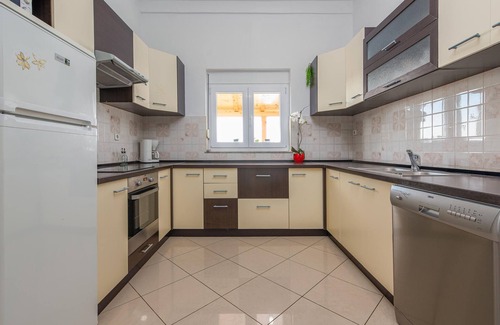 Jasenice Apartment | Stunning apartment in Maslenica
