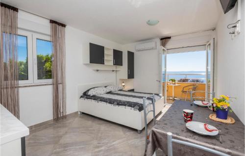 Bratus Apartment | Stunning Apartment In Krvavica