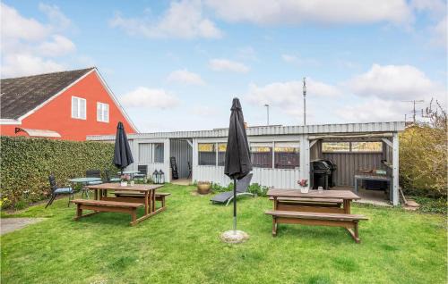 Snogebaek Apartment | Stunning Apartment In Nexø With Wifi