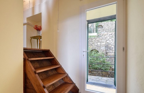 Recco Apartment | Stunning apartment in Recco with kitchen