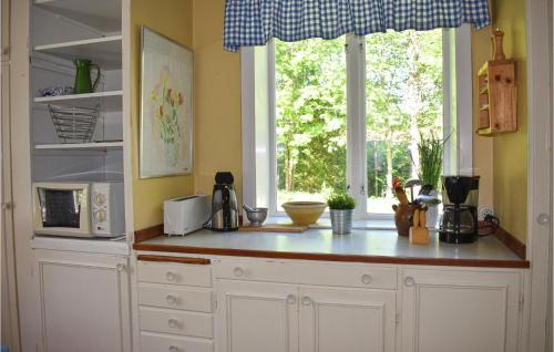 Ronneshytta Apartment | Stunning Apartment In Rönneshytta