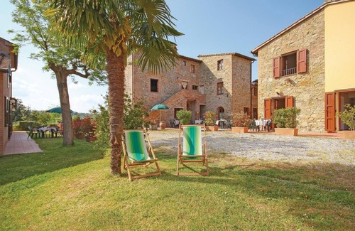 Montaione Apartment | Stunning apartment in Montaione FI