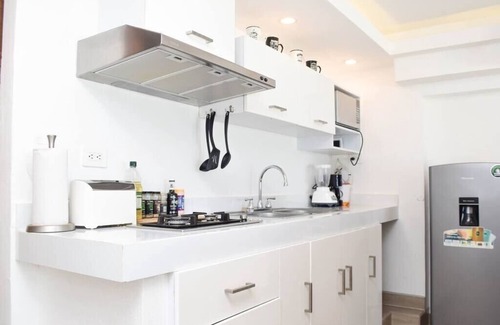 Zona Hotelera Condo | Stunning beach views, amazing spot at Villas Marlin, steps away from the beach.