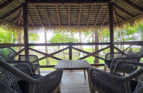 Cambutal House | Stunning Beachfront Home near Cambutal Beach Break