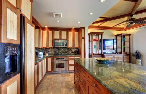 Wailea Condo | Stunning Beachfront Luxurious Corner Condo - Makena Surf E206 Enchanting Grounds