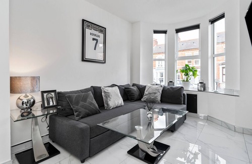 Queens Quarter House | Stunning Belfast City Home