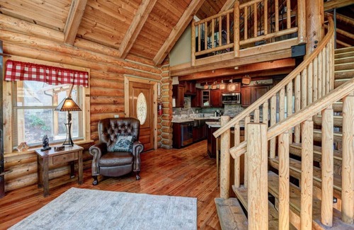 Shasta Lake Cabin | Stunning Cabin Minutes From Shasta Lake