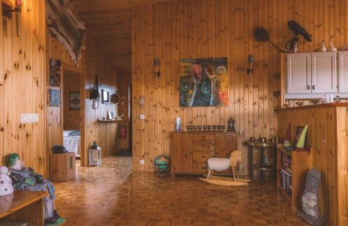 Borgarnes House | Stunning Cabin with Breathtaking Views!