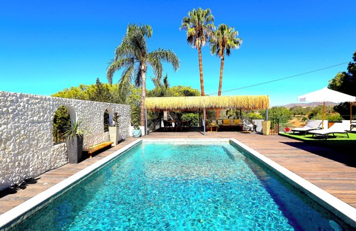 Figueiral Villa | Stunning! - Casa Chameleon - Sleeps 14 - Close to Quinta Do Lago & Vale Do Lobo